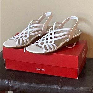 IMPO stretch white sandals